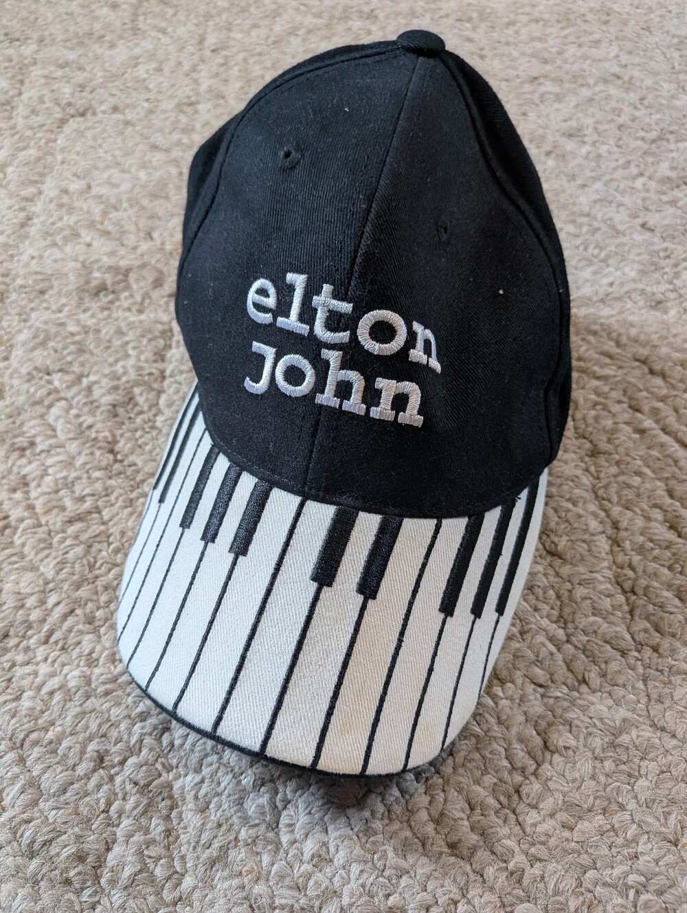 Rare NWOT Elton John Black & White Piano Graphic/Caesars Palace Baseball Cap